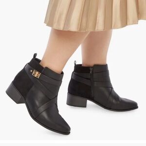 Just Fab  Clara gold tone Buckle Detail  black faux leather Bootie size 9